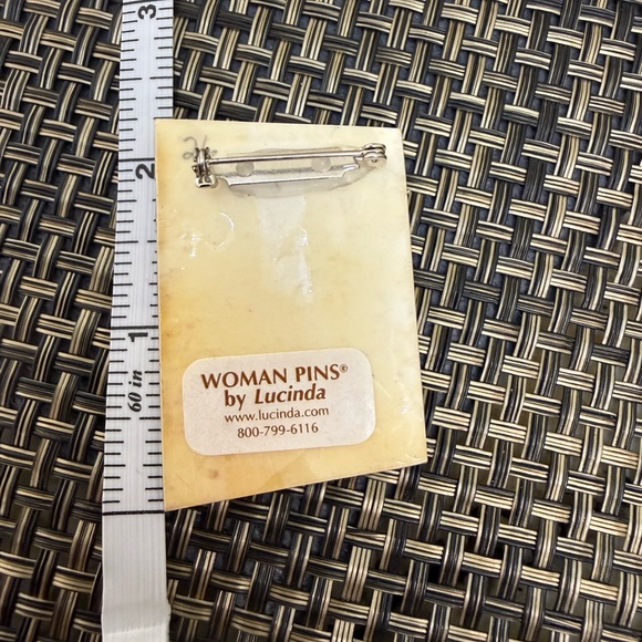 EUC Lucinda Woman Pins Vintage Brooch - Picture 5 of 5